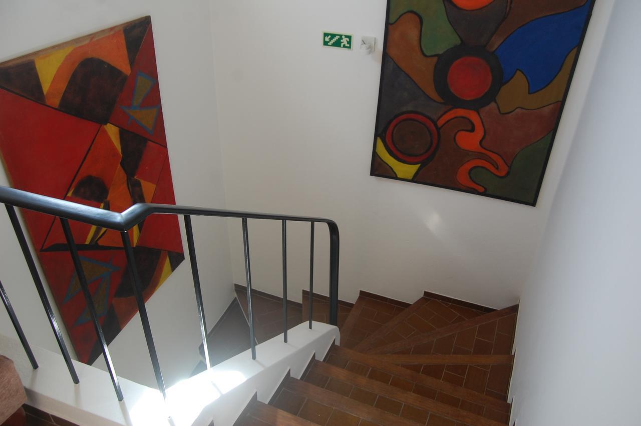 Suites Inn לאגוּ‏ש מראה חיצוני תמונה