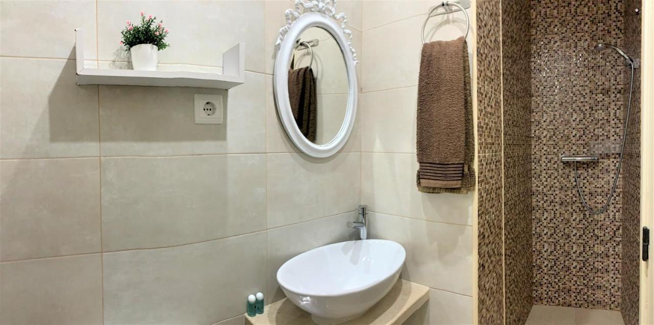Suites Inn לאגוּ‏ש מראה חיצוני תמונה